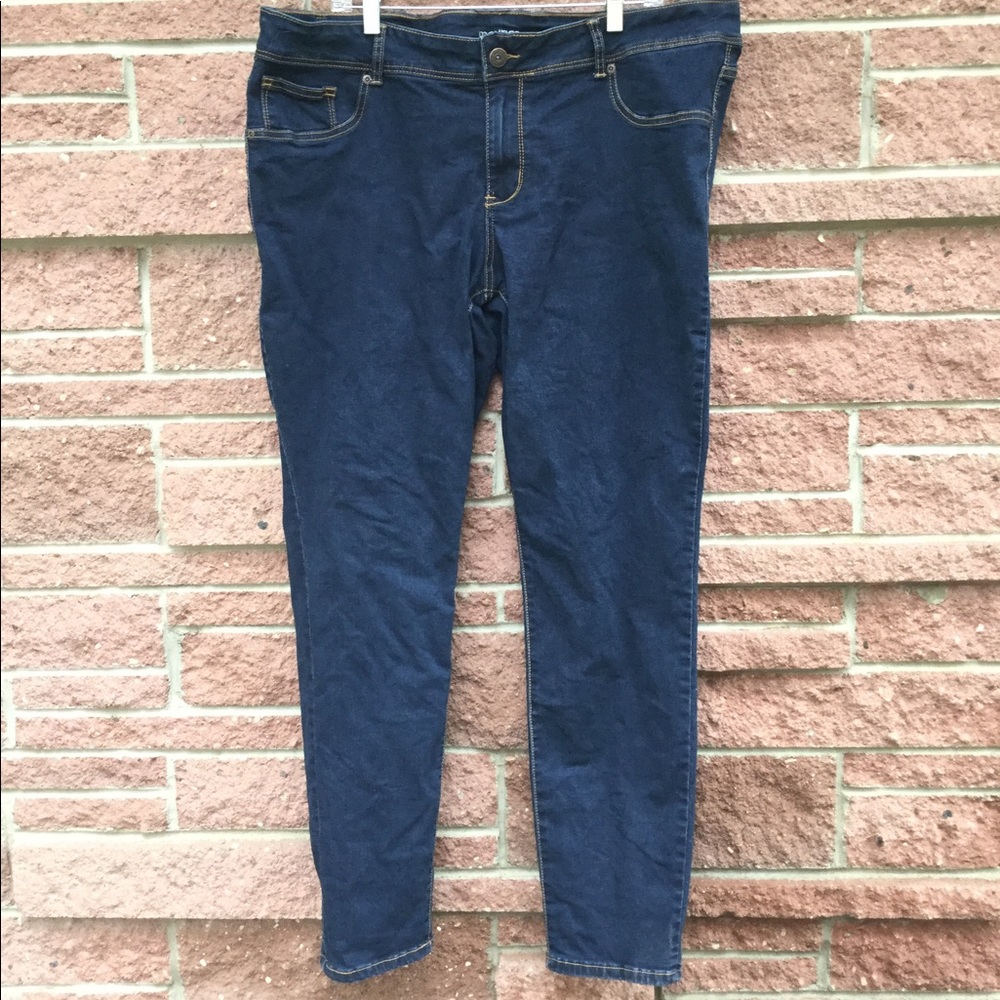 Maurices Skinny Jeans 22 Reg